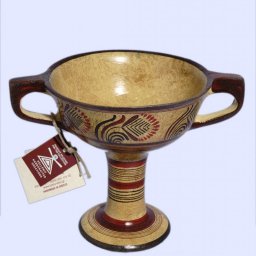 Minoan kylix with geometric and leafy decoration  2